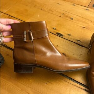 Talbots Leather Ankle Boots Tan/Cognac Brown Size 6 B Low Heel Side Zip